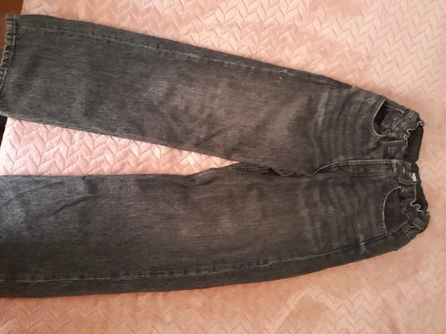 Pantalones grises vaqueros