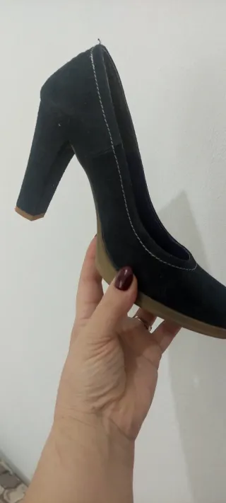 Zapatos de tacón Graceland azul oscuro. Nuevo.