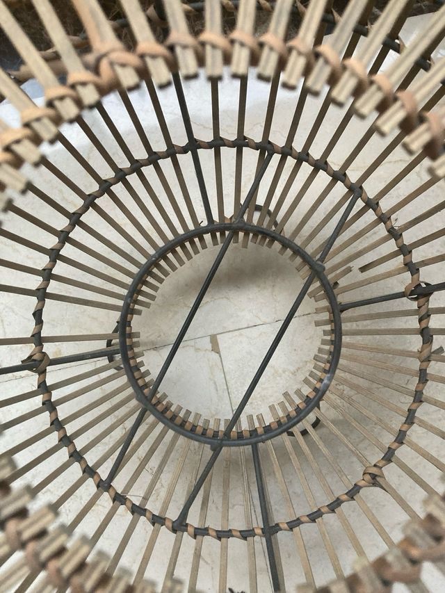 Portavelas de bambú y metal