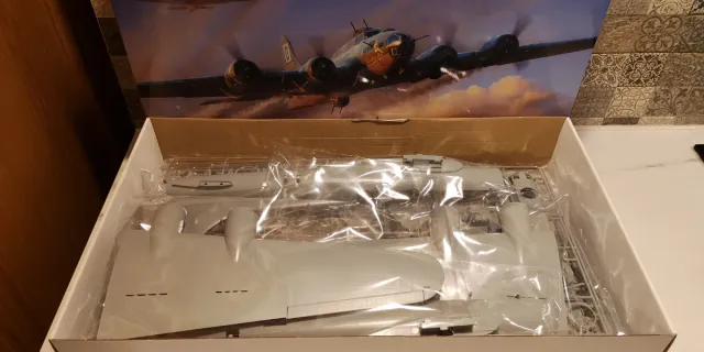 Maqueta 1:48 B-17F Eduard