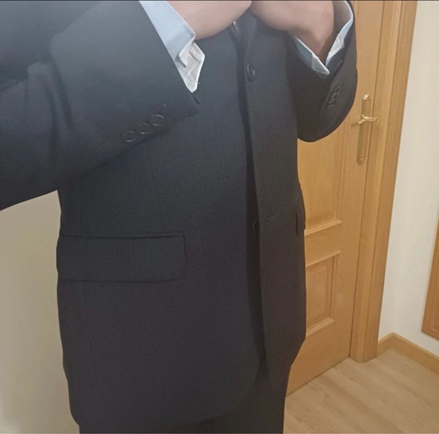 Traje de hombre negro