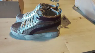 Zapatillas Scalpers Glitter Doradas y Plateadas