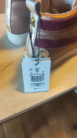 Zapatillas Scalpers Glitter Doradas y Plateadas