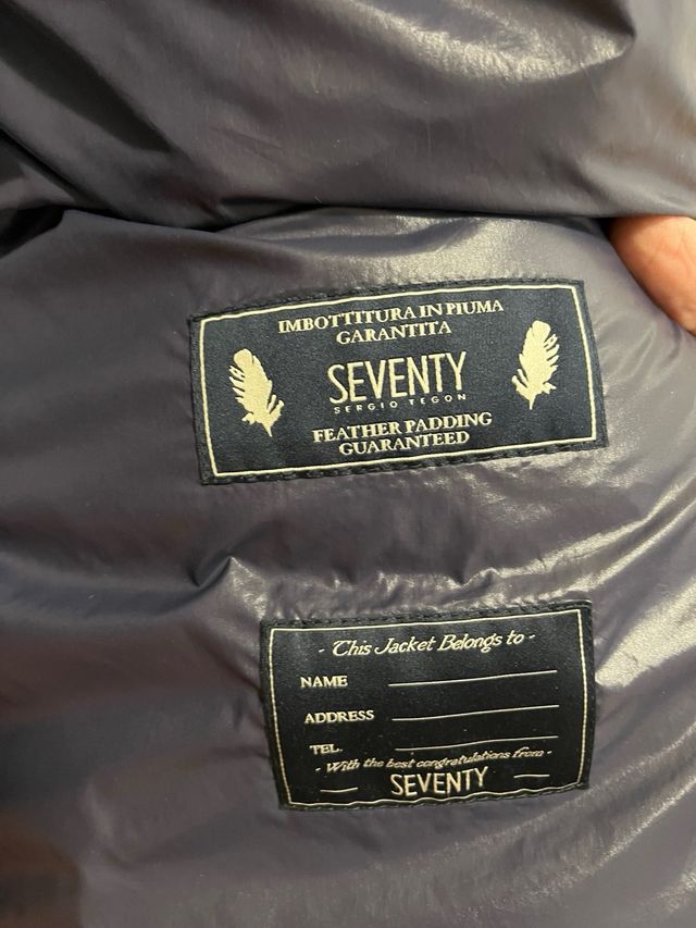 Capo spalla blu e grigio