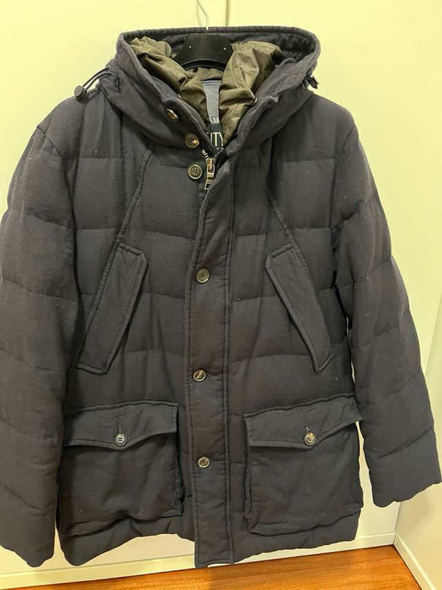 Capo spalla blu e grigio