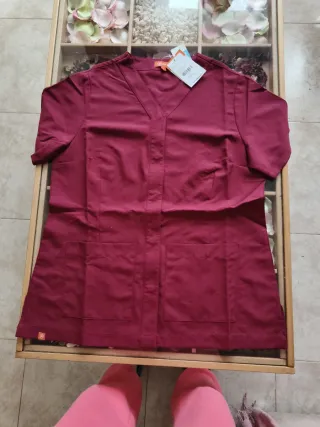 Casaca Sanitaria Granate T-L