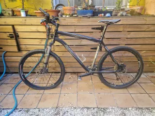 Specialized comp rockhopper XL 2011