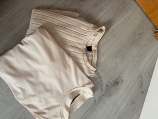 Jersey cuello redondo beige