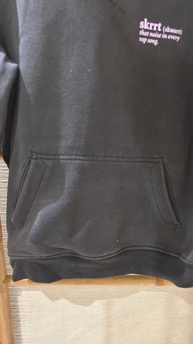 Sudadera con capucha negra talla S