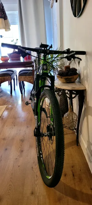 Bicicleta Trek Superfly 9.8 Carbono MTB