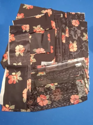 Retales de tela con flores