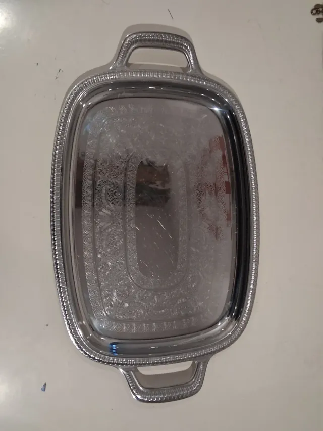 Affilarasoio vintage in legno e metallo con pelle