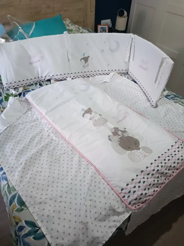 Edredón y chichonera cuna ositos