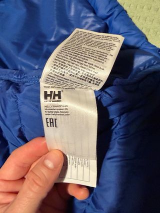 Chaqueta Helly Hansen acolchada ultraligera. L