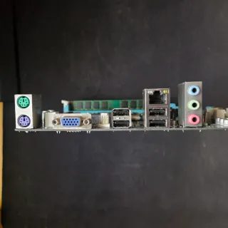 Placa Base Gigabyte GA-H61M-DS2