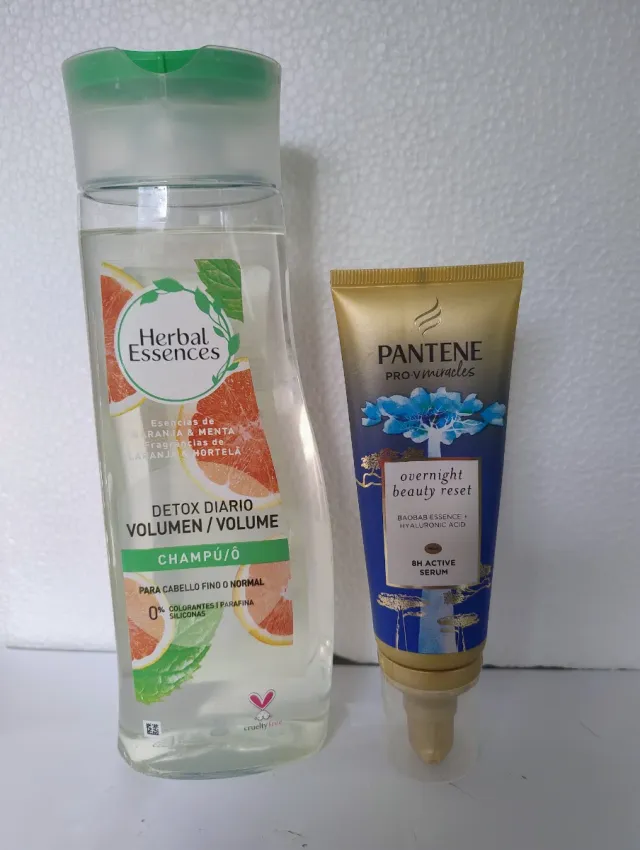 Lote 2 productos cabello Herbal Essences y Pantene
