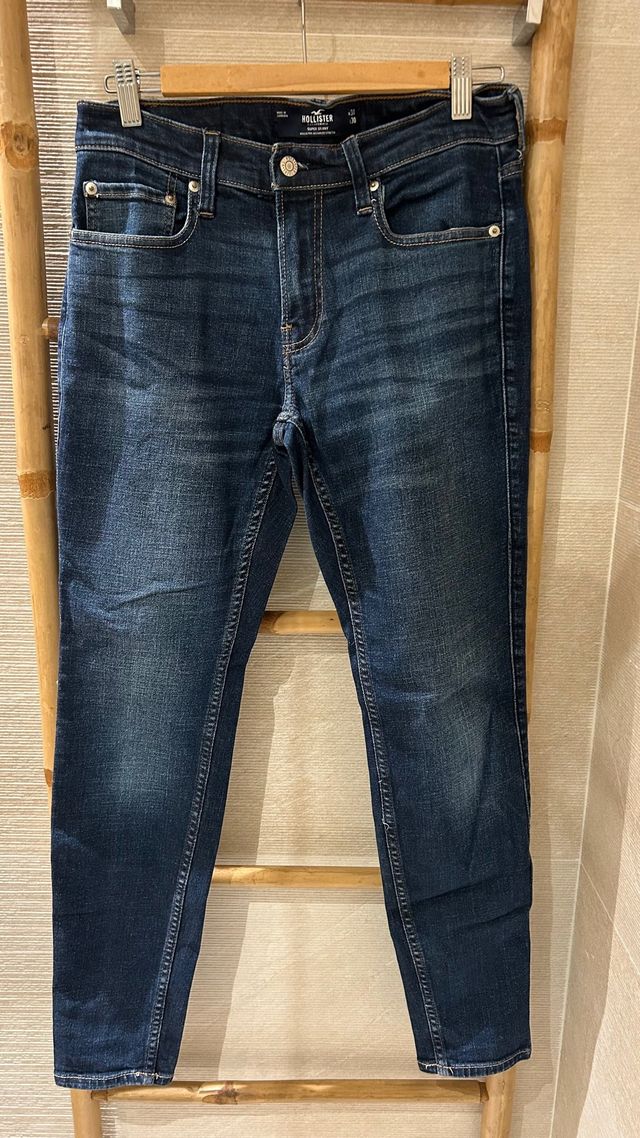 Pantalón Hollister Super Skinny Talla 31