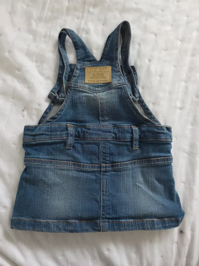 Mono de bebé vaquero con lazo