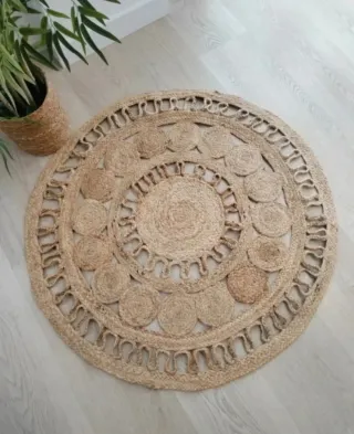Tappeto rotondo in iuta naturale stile boho