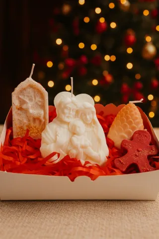 Caja de velas navideñas