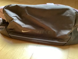 Sacca sportiva Nike grigio e rosa
