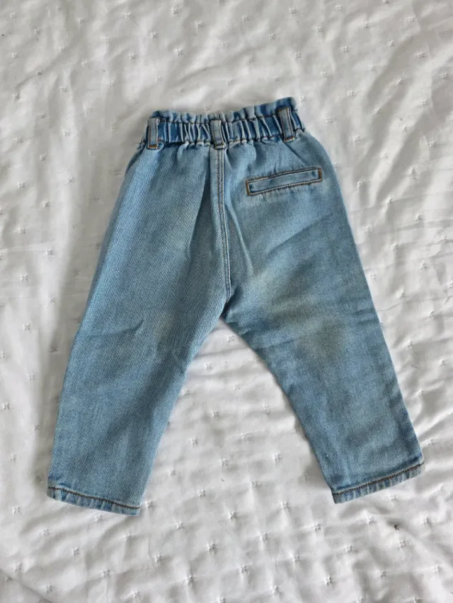 Pantalón vaquero Zara bebé
