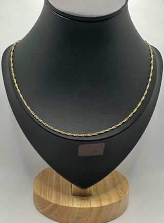 Cadena Singapour de oro de 18k, 2.27 g, 46 cm.