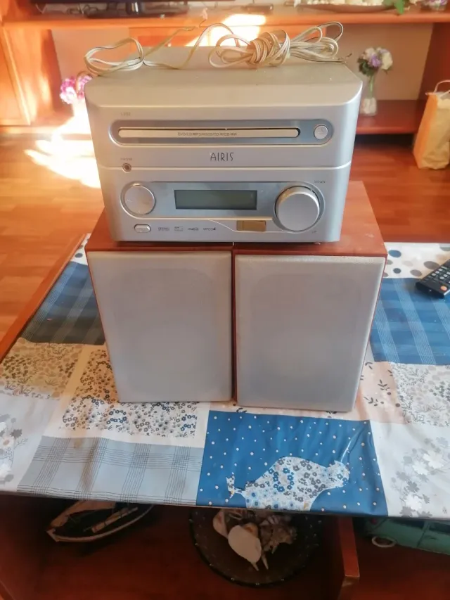 Reproductor DVD/CD Airis L202