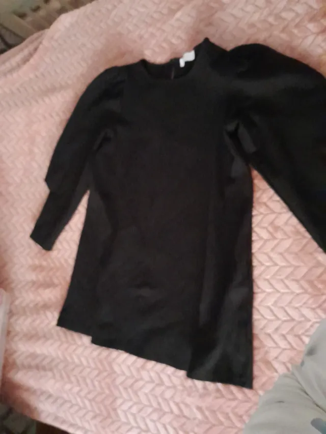 Camisa negra manga abullonada