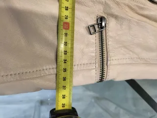 Cazadora cuero Goes beige