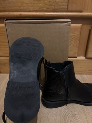 Botines piel niña talla 36. Marca Tex.