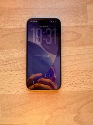 iPhone 16 256GB Azul + 5 Fundas