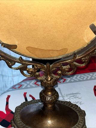 Specchio in ottone decorato