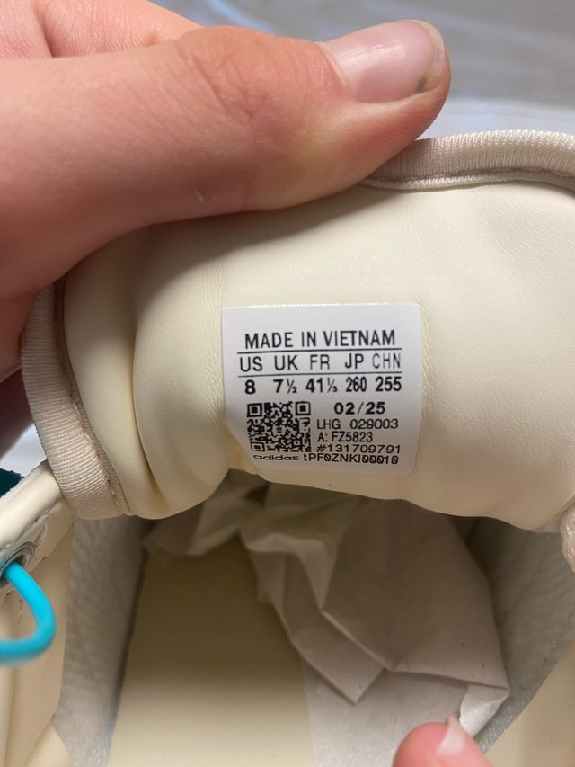 Adidas Campus x Bad Bunny