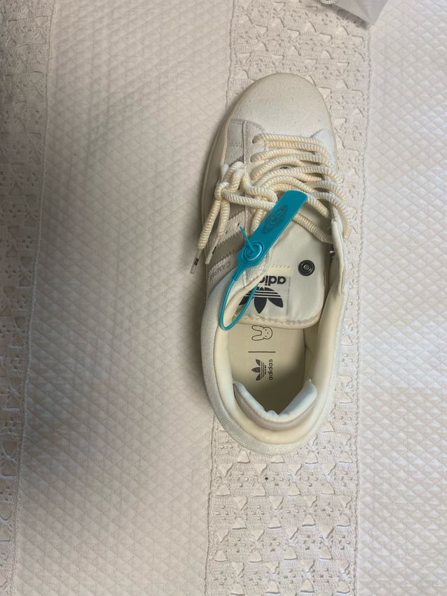 Adidas Campus x Bad Bunny