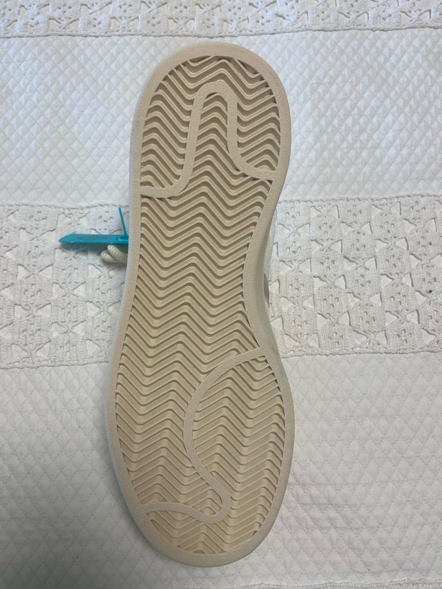 Adidas Campus x Bad Bunny