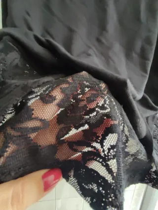 Camiseta Stradivarius encaje talla L