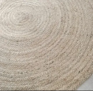 Tappeto rotondo in iuta naturale stile nordico
