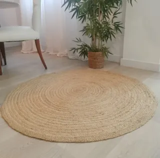 Tappeto rotondo in iuta naturale stile nordico