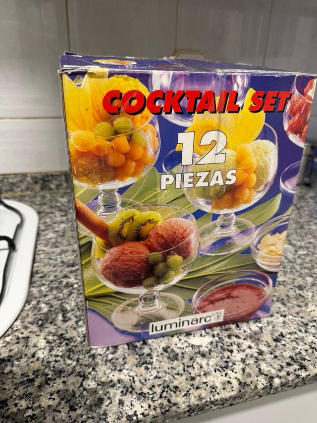 Luminarc. Set de 12 piezas de postre. 6 copas y 6