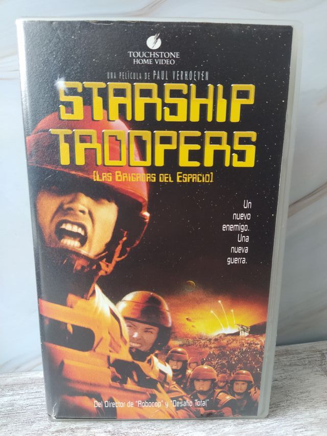 Starship Troopers VHS (Español)