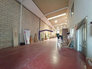 Nave industrial en venta en Manzanares