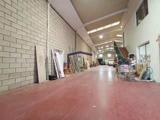 Nave industrial en venta en Manzanares