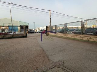 Nave industrial en venta en Manzanares