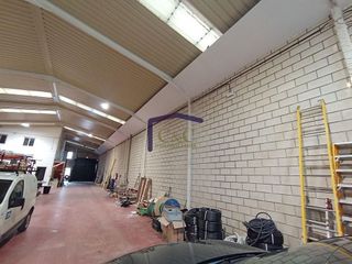 Nave industrial en venta en Manzanares