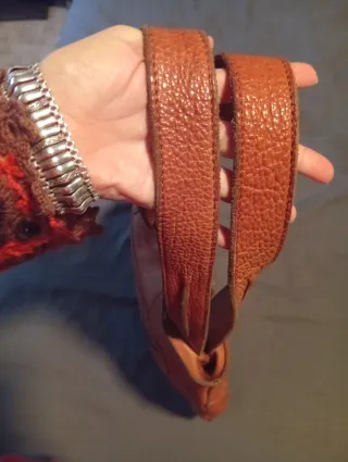 Bolso Adolfo Domínguez Cuero Flores Marrón.