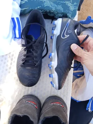 Botas de fútbol Nike Talla 38