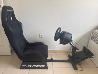 Playseat con volante e pedali