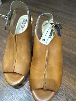 Pikolinos Sandalias Marrones