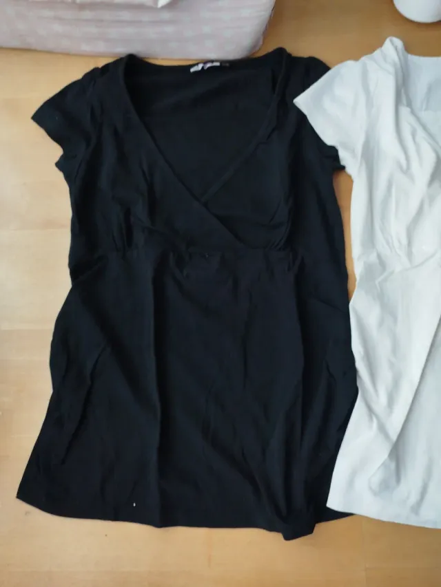 Lote 2 Camisetas Lactancia Talla 34 -36. 5€